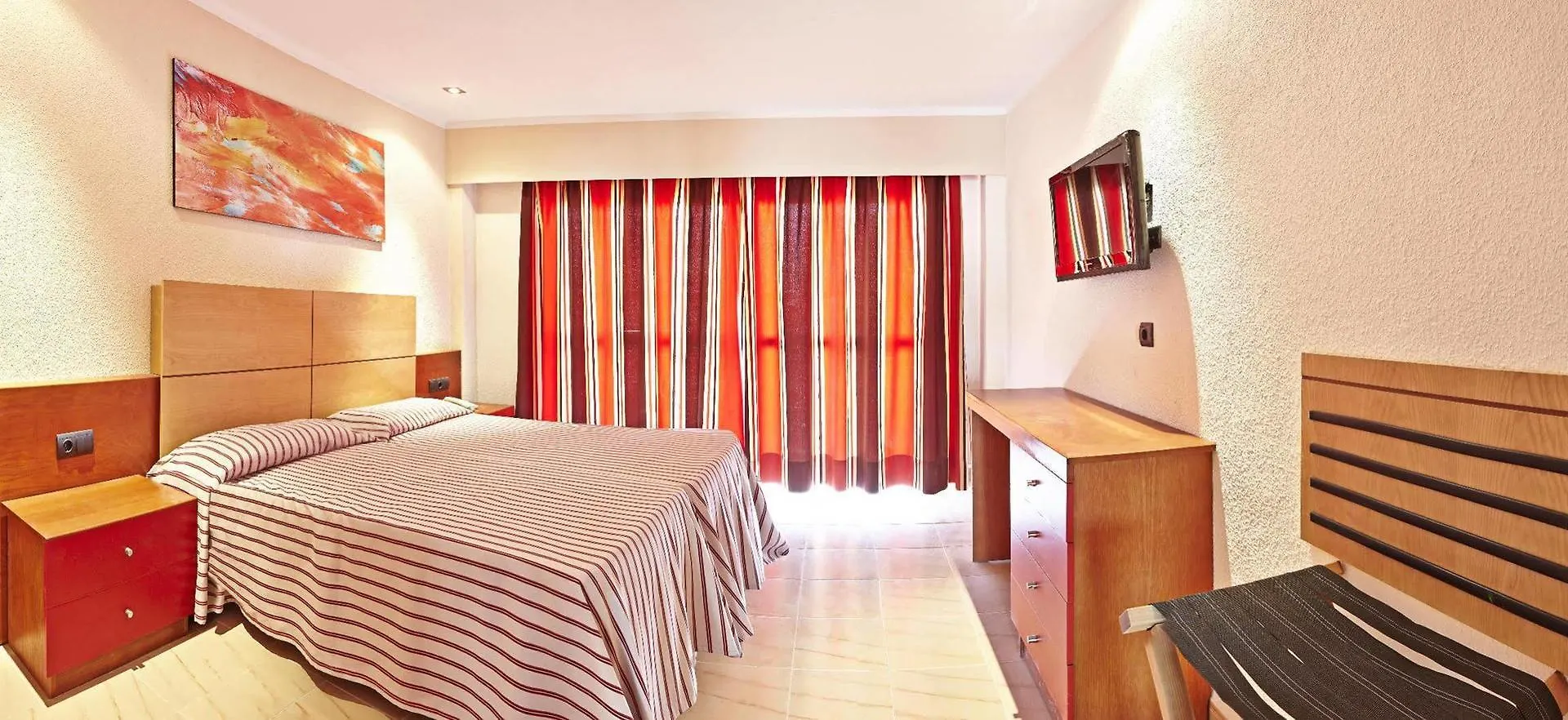 Hotel Mll Caribbean Bay El Arenal  3*, El Arenal (Mallorca) España